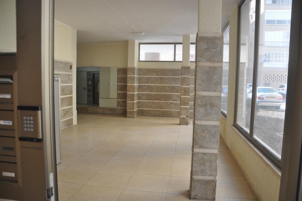 Sky Home Apartment Jabotinsky 8 Bat Yam Buitenkant foto