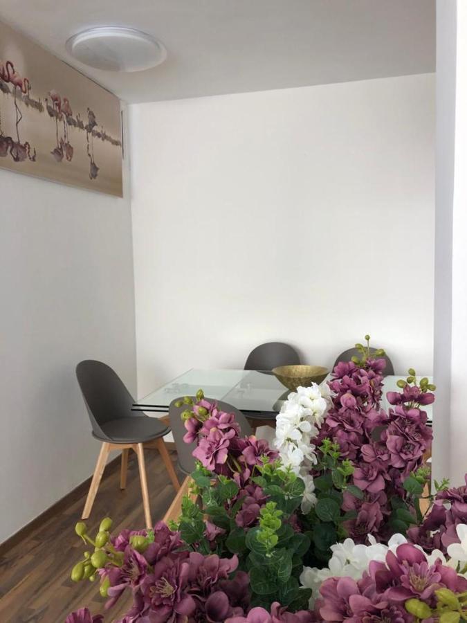 Sky Home Apartment Jabotinsky 8 Bat Yam Buitenkant foto